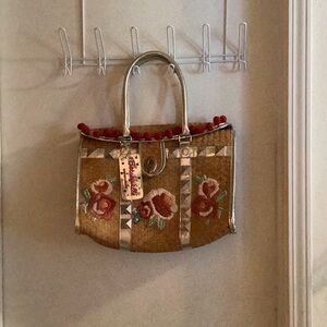 Betseyville Betsey Johnson Summer Purse Embroidered Floral Retired Y2K